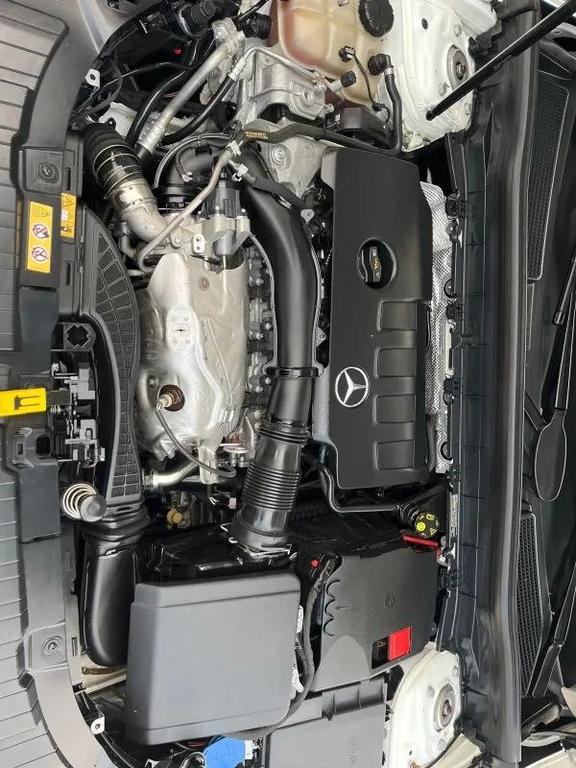 used 2021 Mercedes-Benz GLB 250 car, priced at $19,800