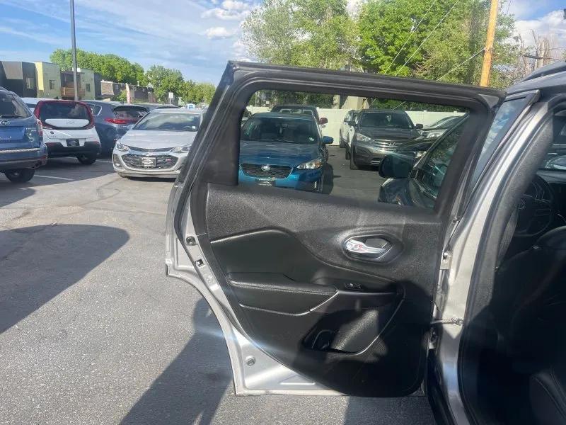 used 2019 Jeep Cherokee car, priced at $12,800