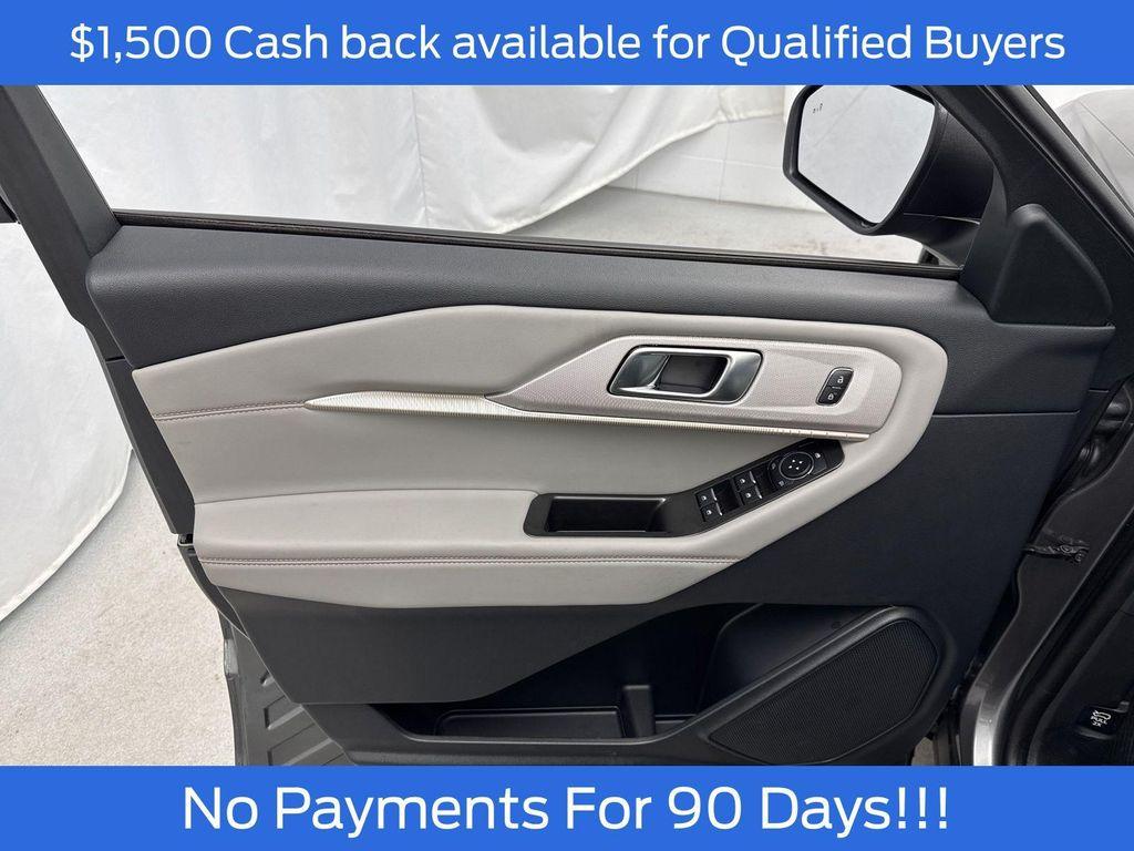 new 2025 Ford Explorer car, priced at $43,682