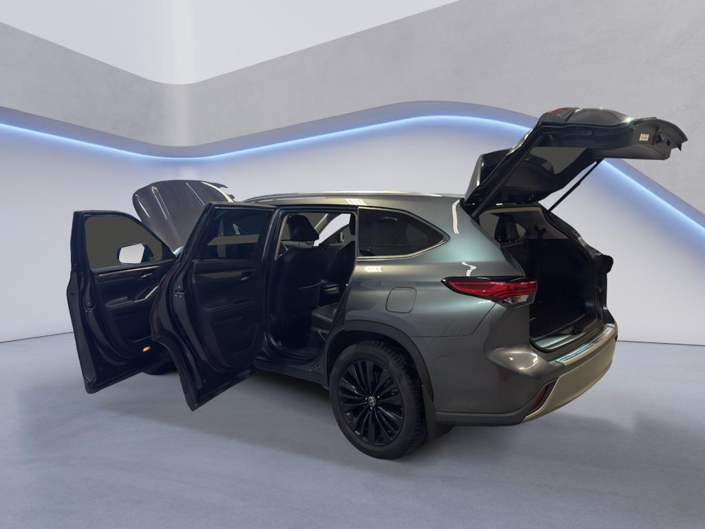 used 2020 Toyota Highlander car, priced at $28,991