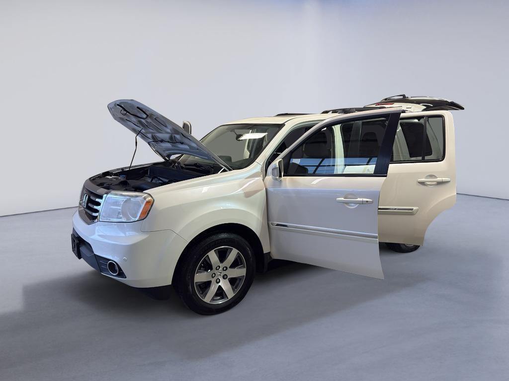 used 2013 Honda Pilot car, priced at $14,500