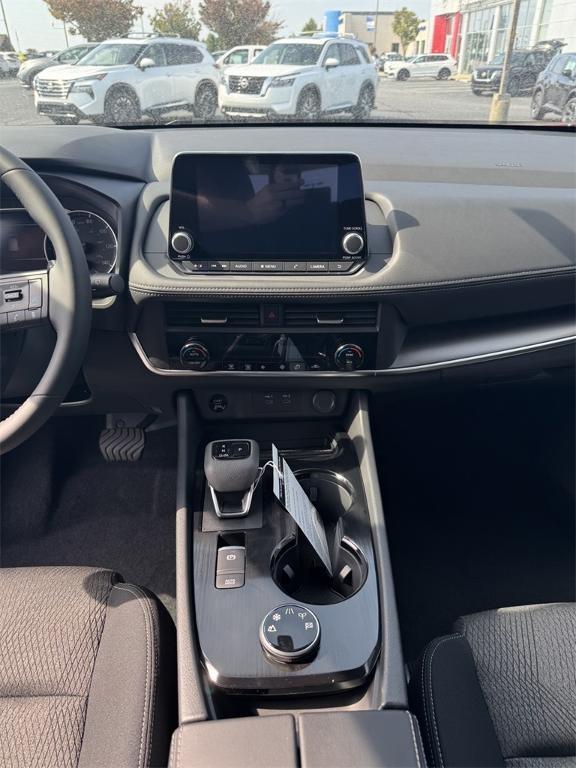 new 2026 Nissan Rogue car, priced at $31,279