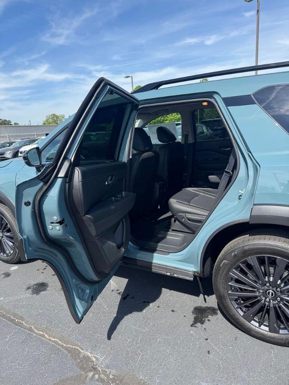 new 2026 Nissan Pathfinder car, priced at $46,788