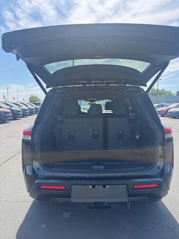 new 2026 Nissan Pathfinder car, priced at $43,618