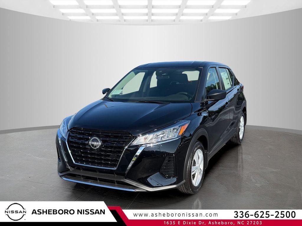 new 2025 Nissan Kicks Play car, priced at $22,434