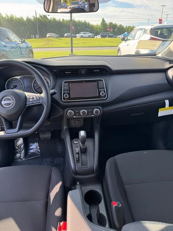 new 2025 Nissan Kicks Play car, priced at $22,434