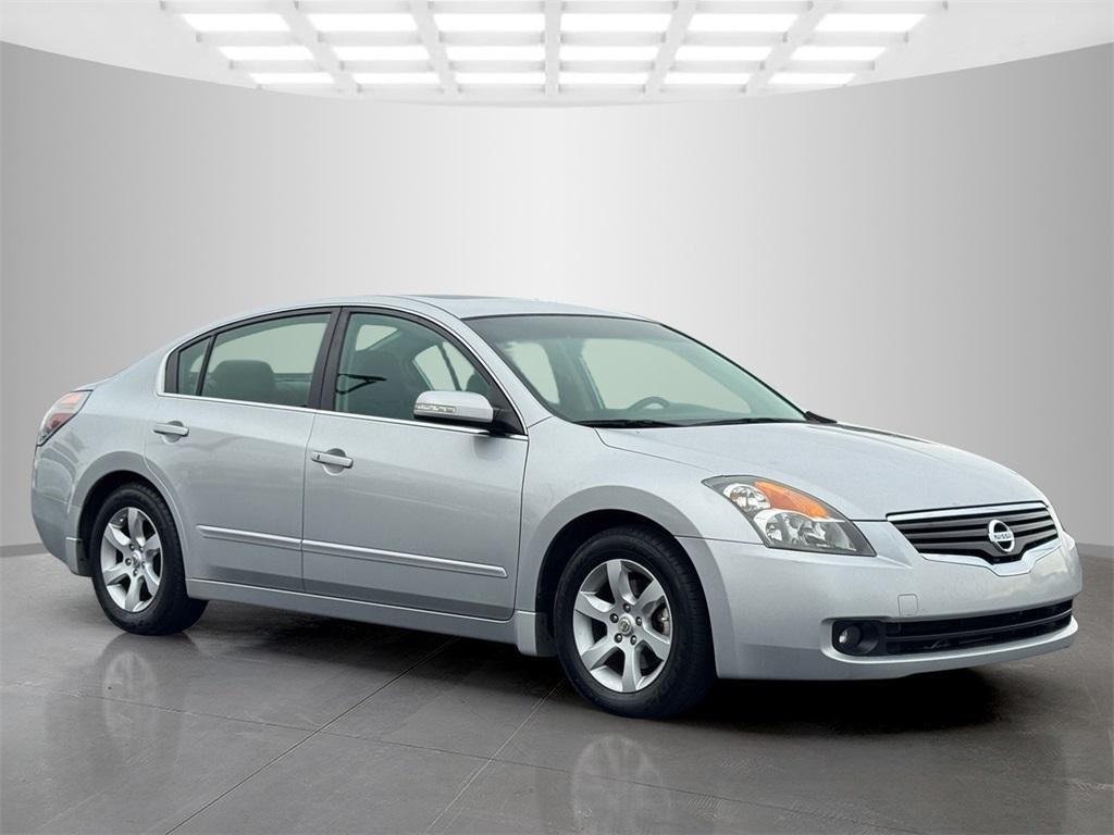 used 2007 Nissan Altima car, priced at $6,788