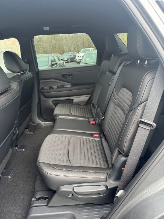 new 2026 Nissan Pathfinder car, priced at $43,568