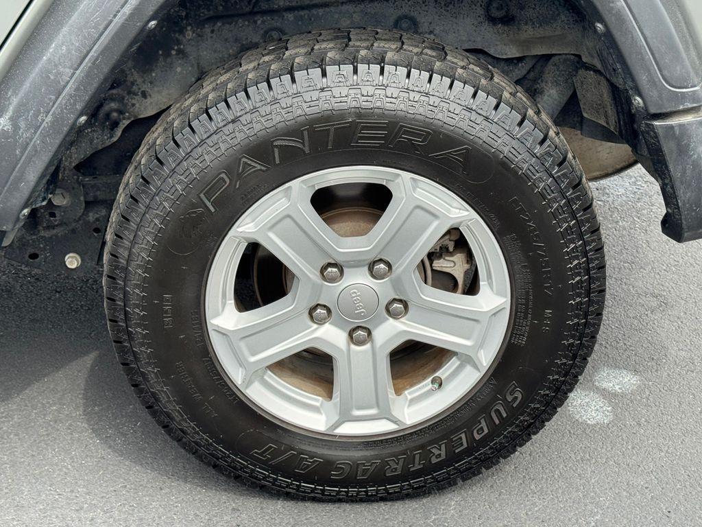 used 2021 Jeep Wrangler Unlimited car, priced at $22,788