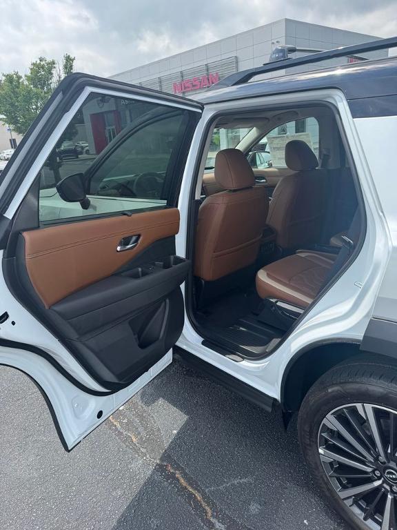 new 2026 Nissan Pathfinder car, priced at $51,678