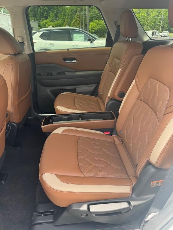 new 2026 Nissan Pathfinder car, priced at $51,678