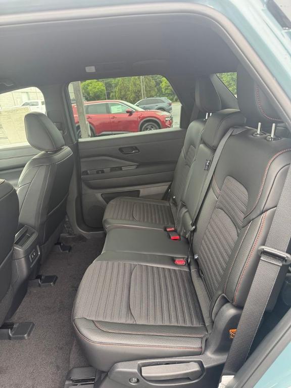 new 2026 Nissan Pathfinder car, priced at $44,018