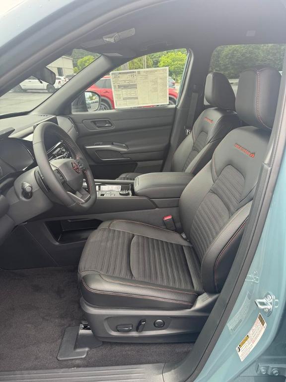 new 2026 Nissan Pathfinder car, priced at $44,018