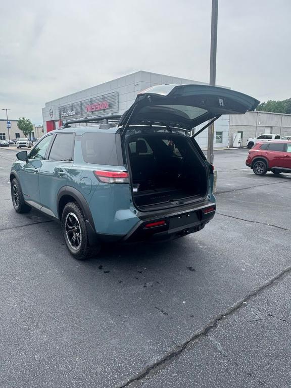 new 2026 Nissan Pathfinder car, priced at $44,018