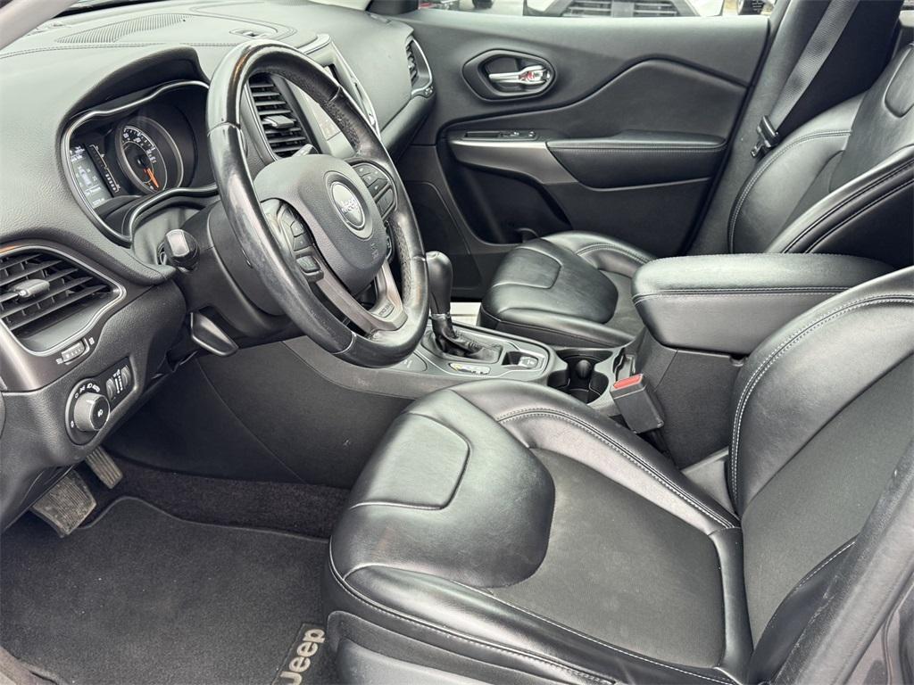used 2019 Jeep Cherokee car, priced at $16,488