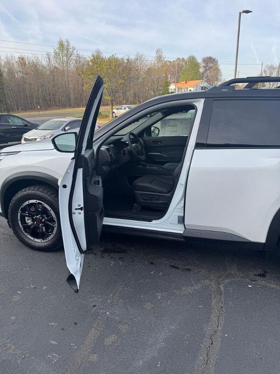 new 2026 Nissan Pathfinder car, priced at $46,530