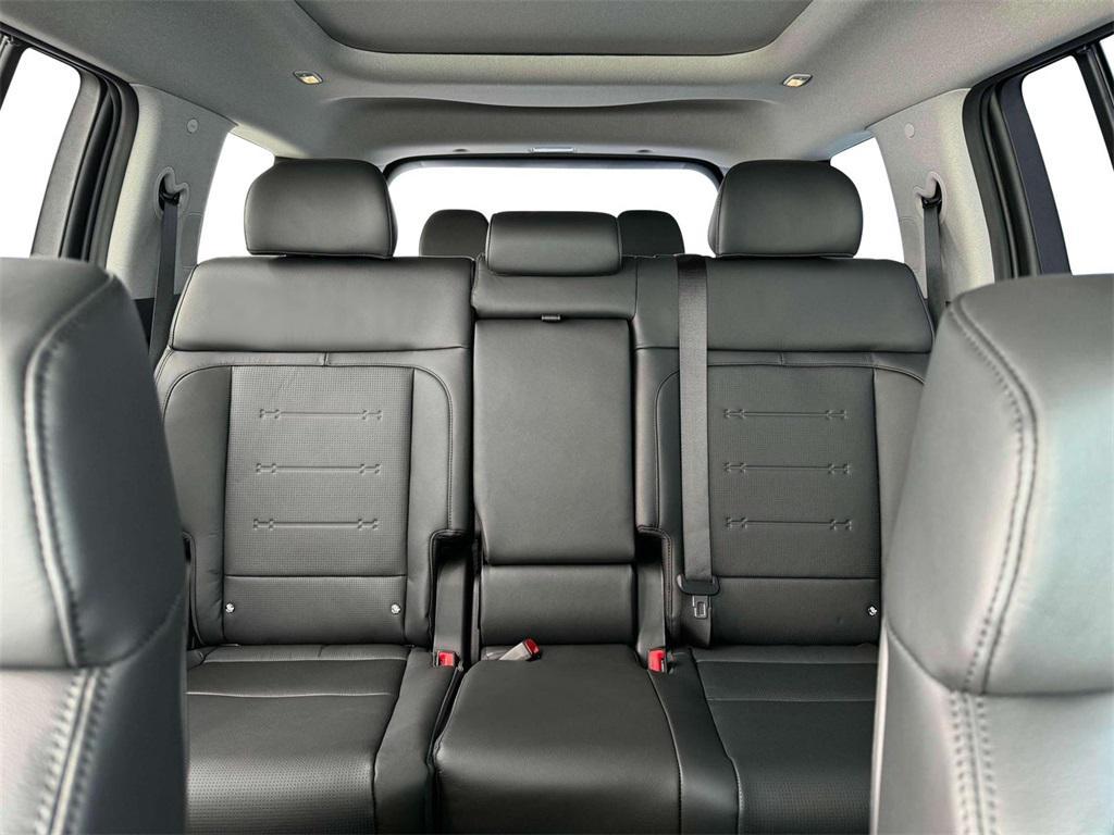 new 2025 Hyundai SANTA FE HEV car, priced at $47,400