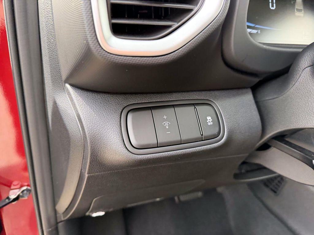 used 2025 Hyundai Venue car, priced at $20,955