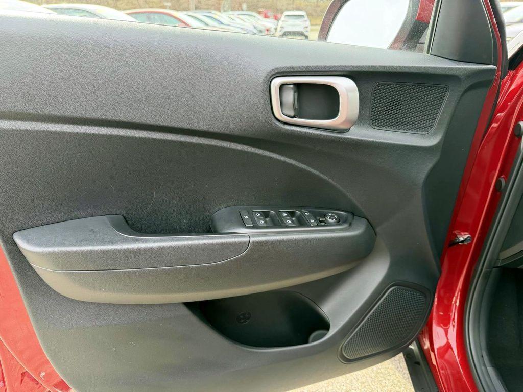 used 2025 Hyundai Venue car, priced at $20,955