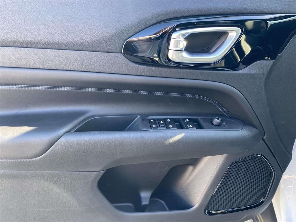 new 2026 Jeep Compass car, priced at $24,435