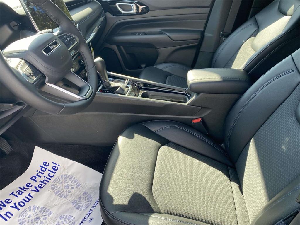 new 2026 Jeep Compass car, priced at $25,495