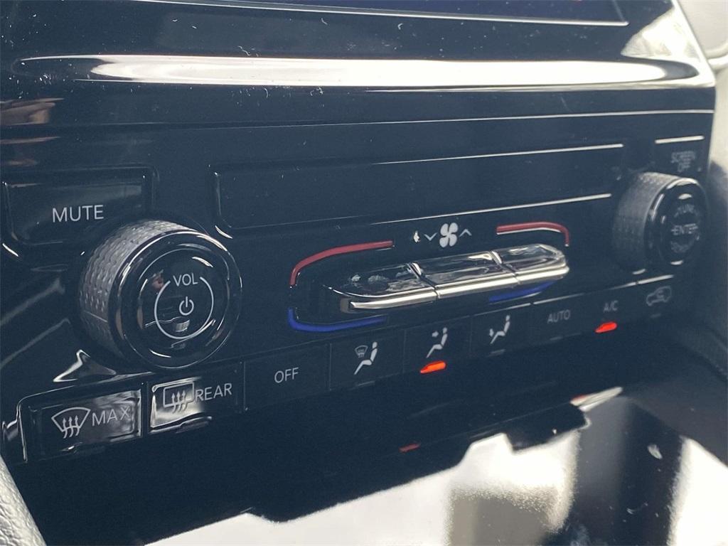 new 2025 Jeep Grand Cherokee car, priced at $29,999