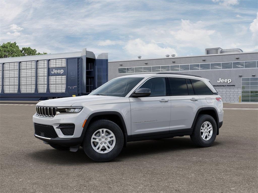 new 2025 Jeep Grand Cherokee car, priced at $30,955