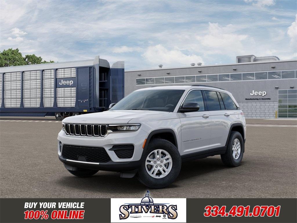 new 2025 Jeep Grand Cherokee car, priced at $30,955