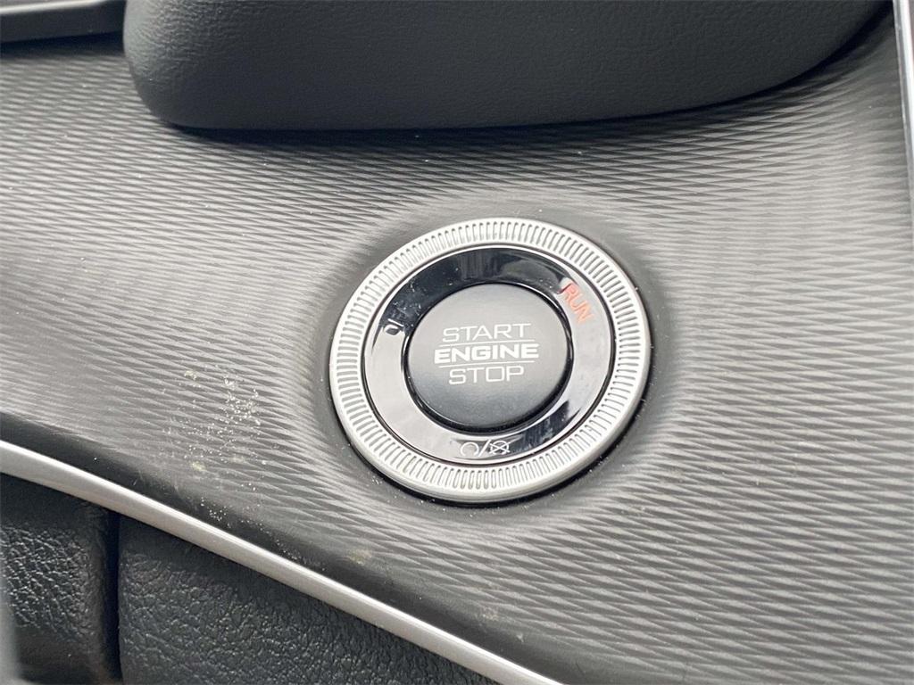 new 2025 Jeep Grand Cherokee car, priced at $29,999