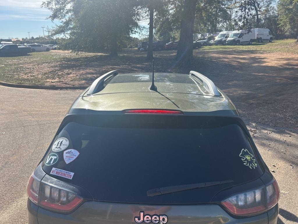 used 2019 Jeep Cherokee car, priced at $12,195