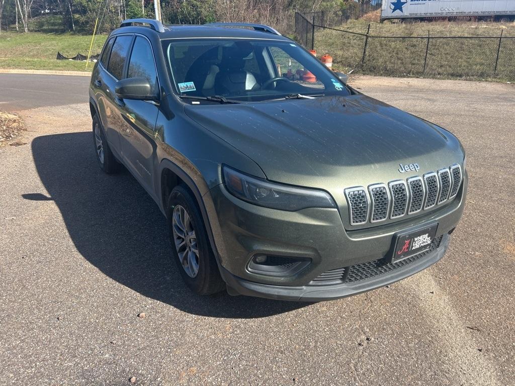 used 2019 Jeep Cherokee car, priced at $12,195