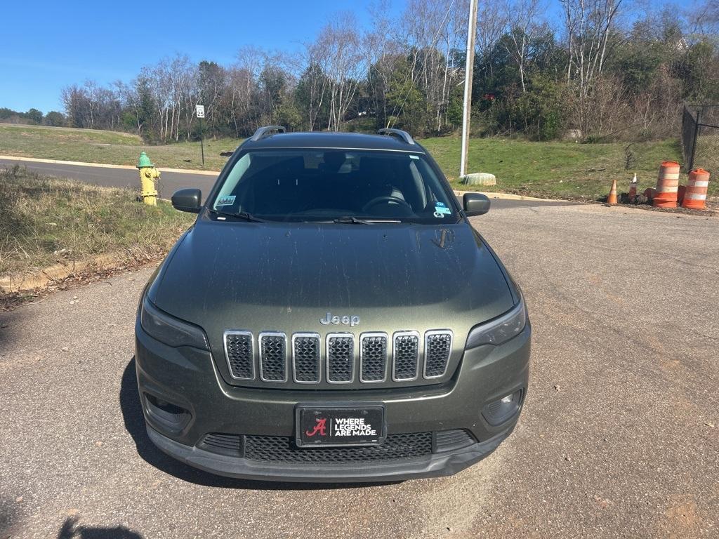 used 2019 Jeep Cherokee car, priced at $12,195
