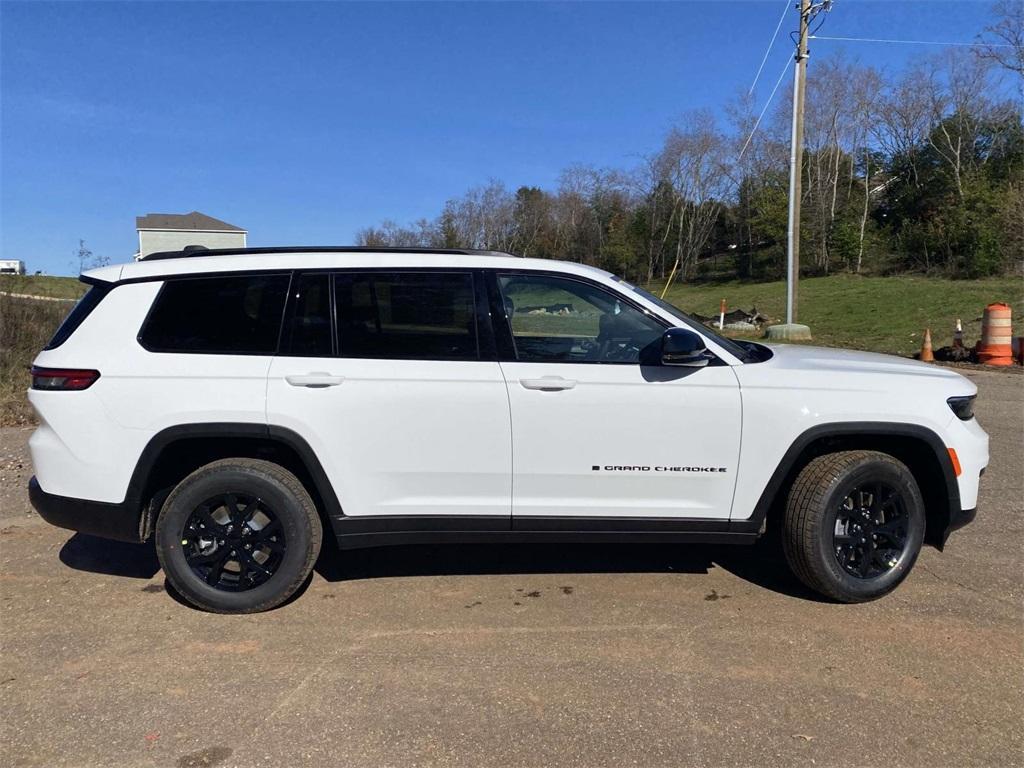 new 2025 Jeep Grand Cherokee L car, priced at $34,135