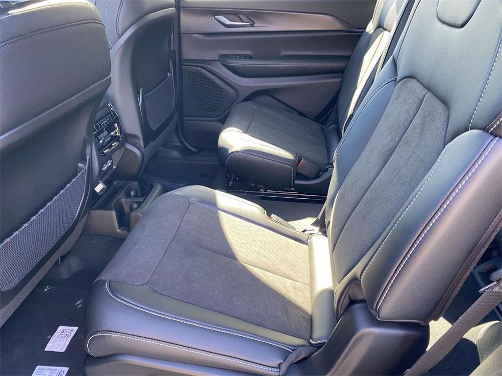 new 2025 Jeep Grand Cherokee L car, priced at $34,135