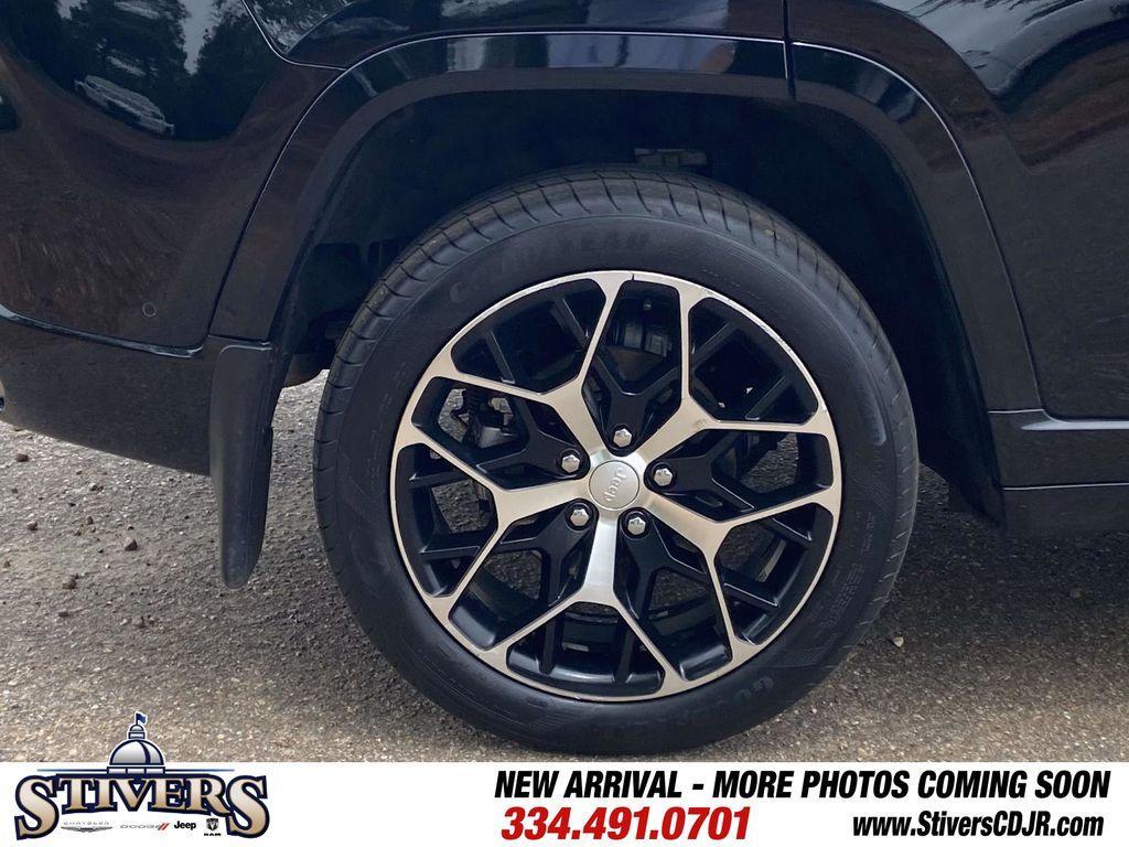 used 2023 Jeep Grand Cherokee car, priced at $30,499
