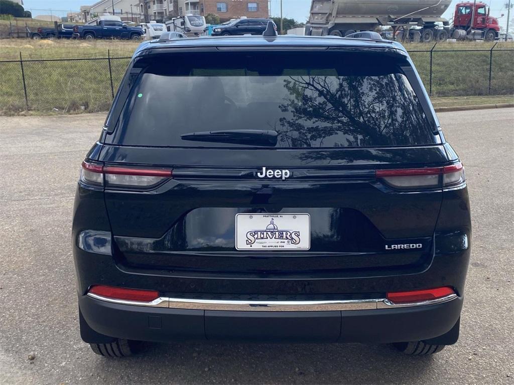 new 2025 Jeep Grand Cherokee car, priced at $30,050