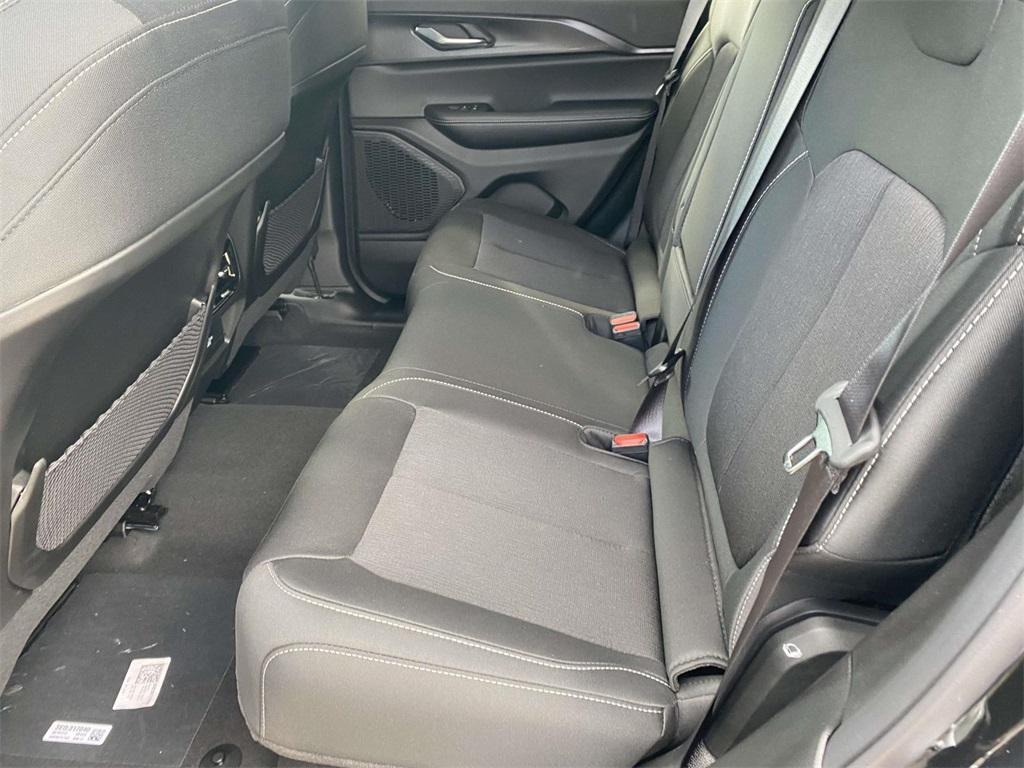 new 2025 Jeep Grand Cherokee car, priced at $30,050