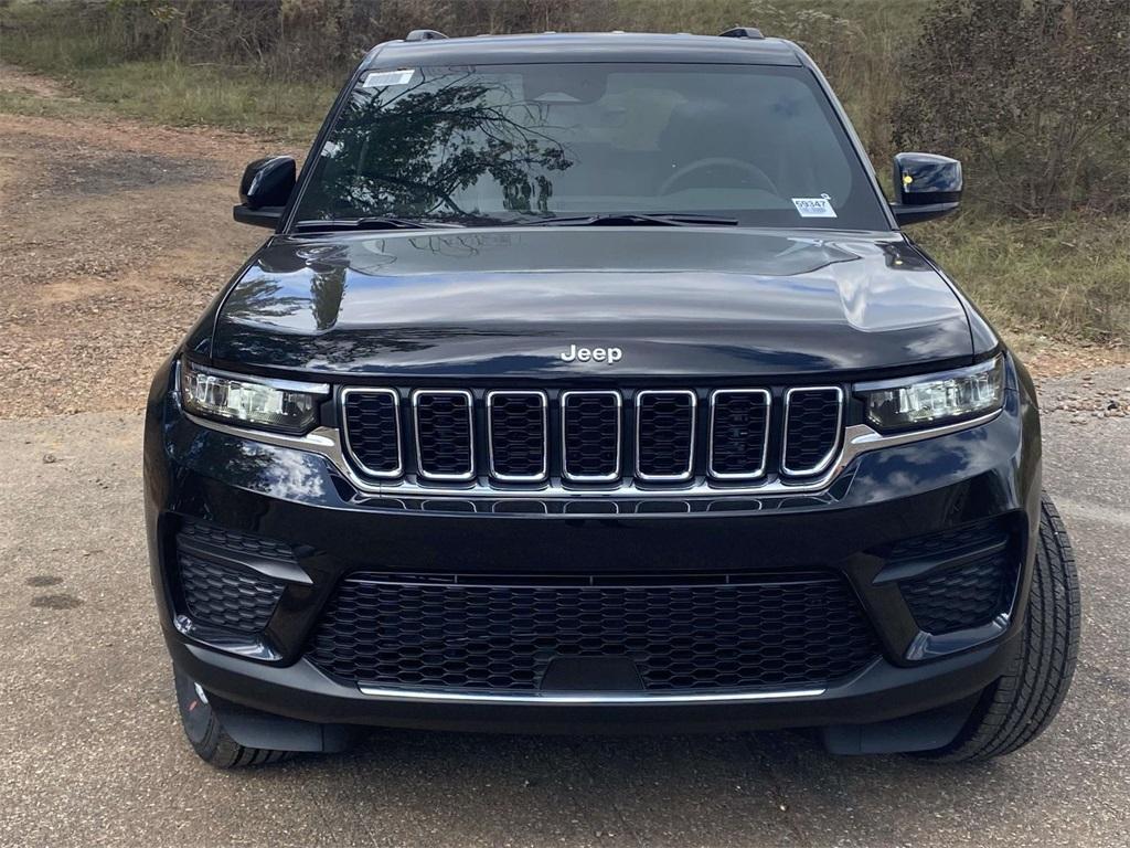 new 2025 Jeep Grand Cherokee car, priced at $30,050