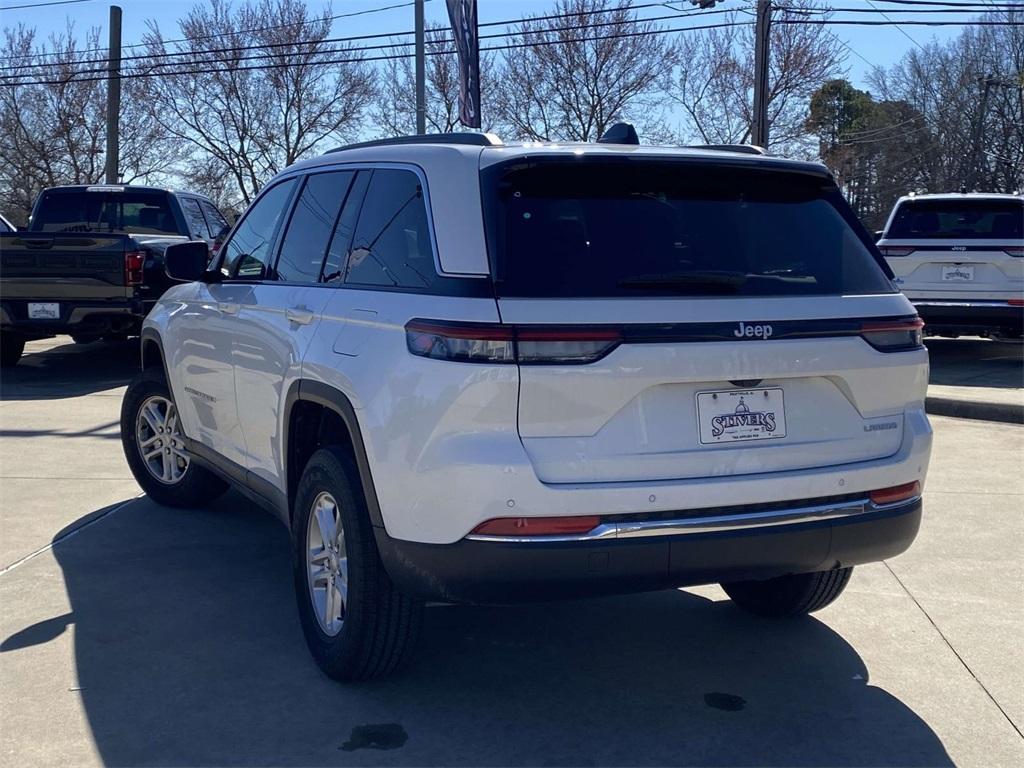 new 2025 Jeep Grand Cherokee car, priced at $27,999
