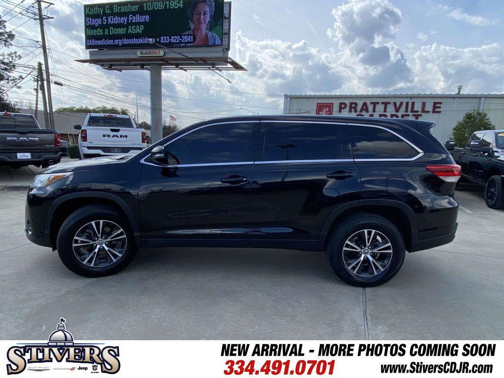 used 2019 Toyota Highlander car, priced at $15,999