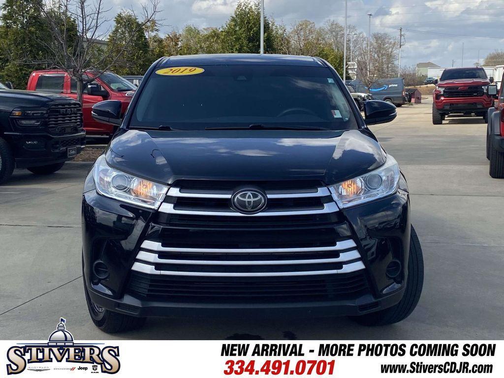 used 2019 Toyota Highlander car, priced at $15,999
