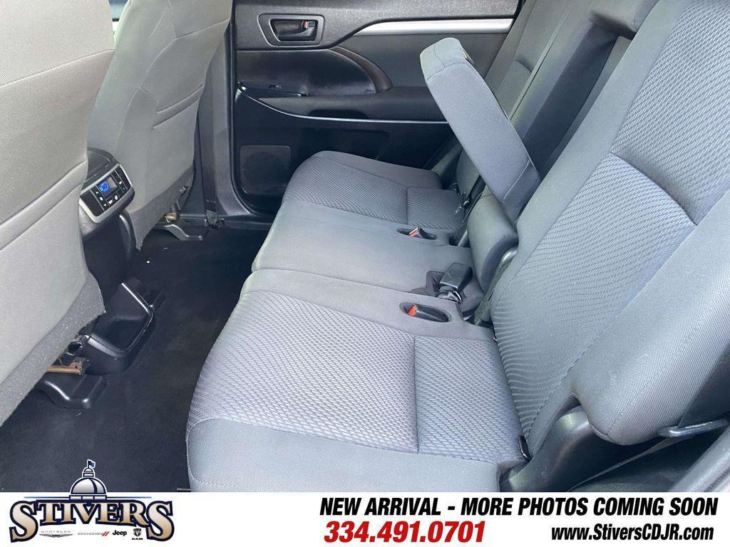 used 2019 Toyota Highlander car, priced at $15,999