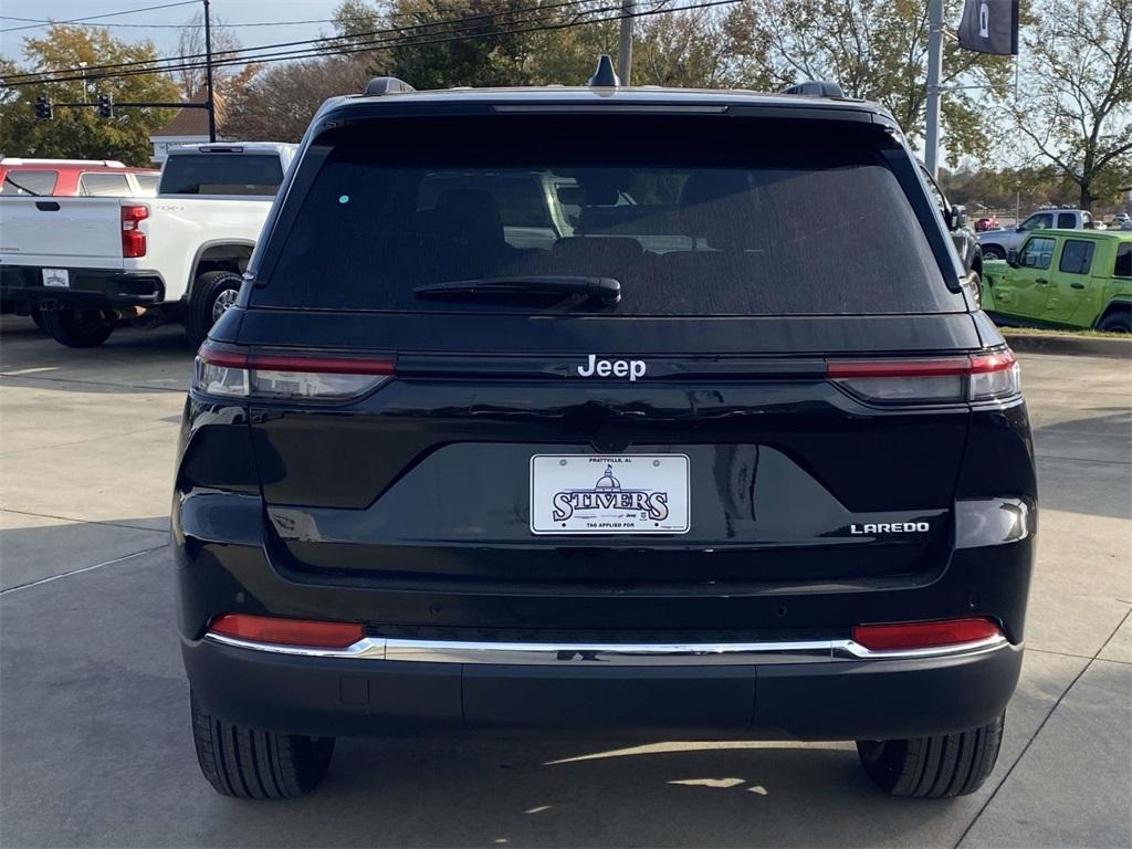 new 2025 Jeep Grand Cherokee car, priced at $27,375