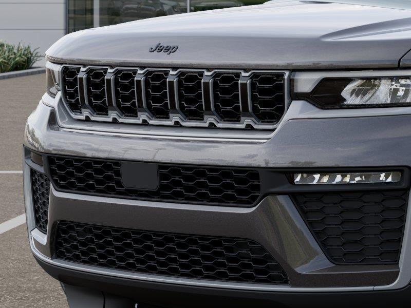 new 2026 Jeep Grand Cherokee car, priced at $45,805