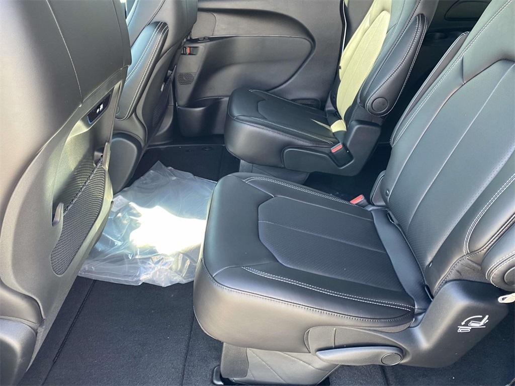 new 2026 Chrysler Pacifica car, priced at $43,180