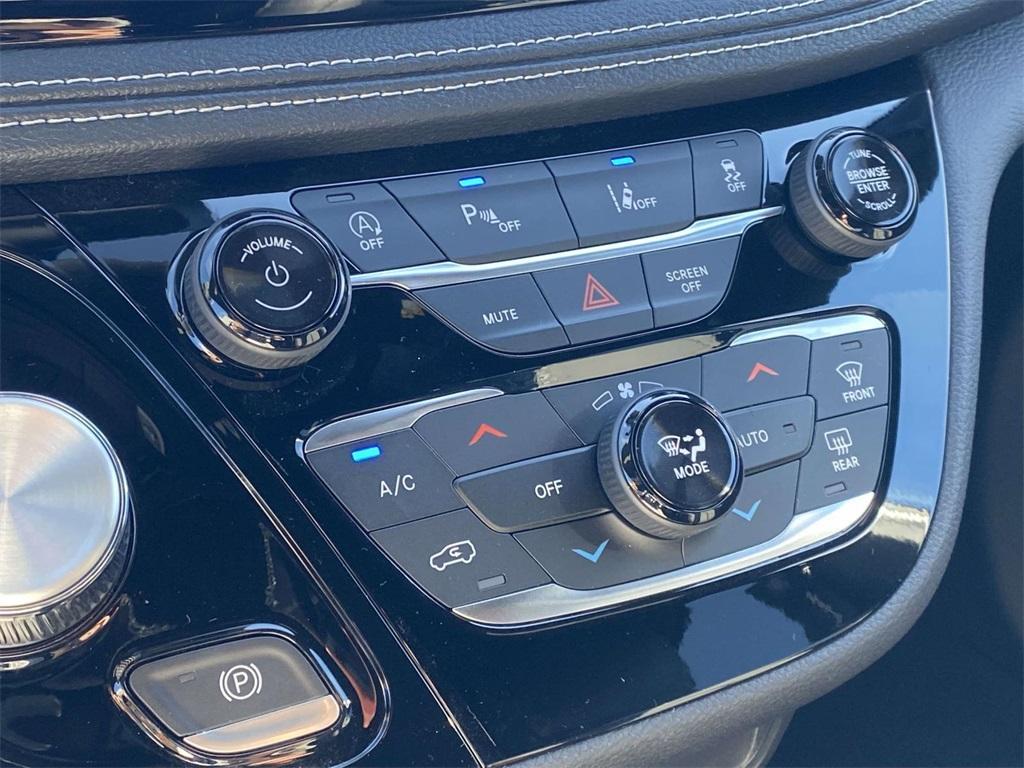 new 2026 Chrysler Pacifica car, priced at $43,180