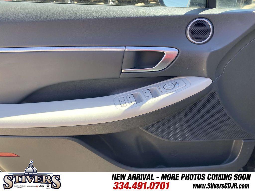 used 2023 Hyundai Sonata car, priced at $21,252