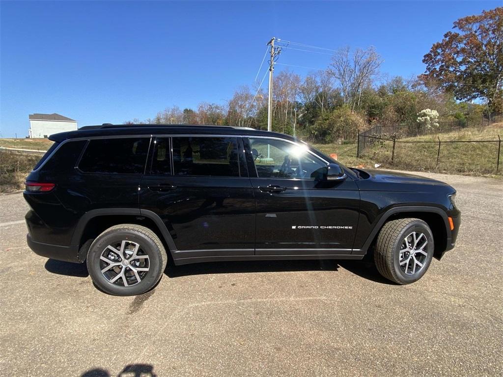 new 2025 Jeep Grand Cherokee L car, priced at $34,495