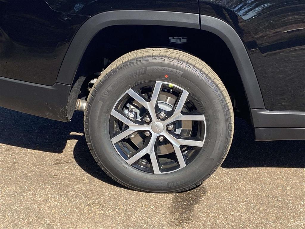 new 2025 Jeep Grand Cherokee L car, priced at $34,495