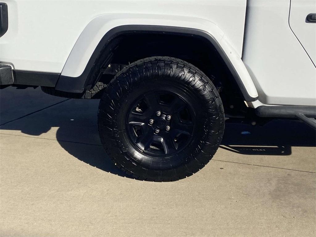 used 2021 Jeep Gladiator car, priced at $33,786